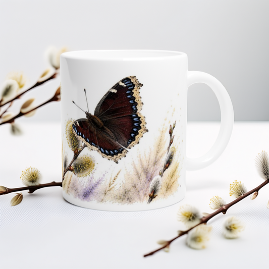 Botanisches Motiv mit dunklem Falter, Weidenkätzchen und natürlichen Farbtönen