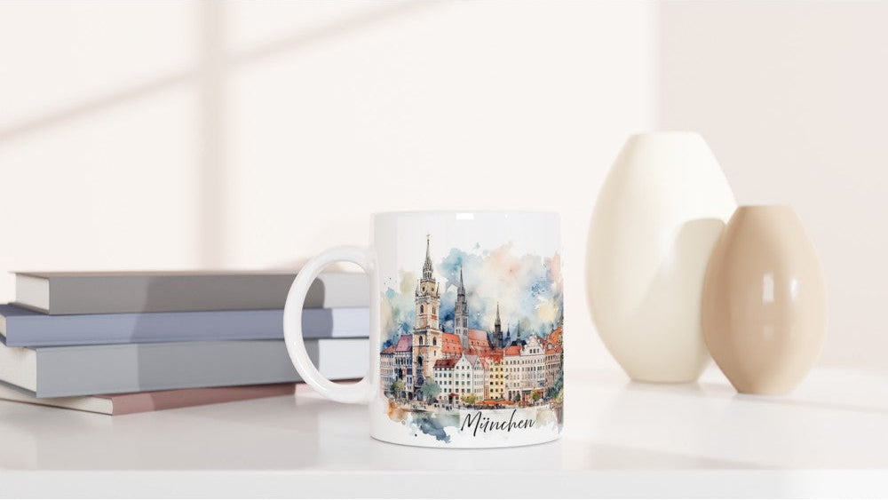 München Tasse als Reiseerinnerung mit heller Stadtansicht und detailreicher Architektur im Aquarellstil