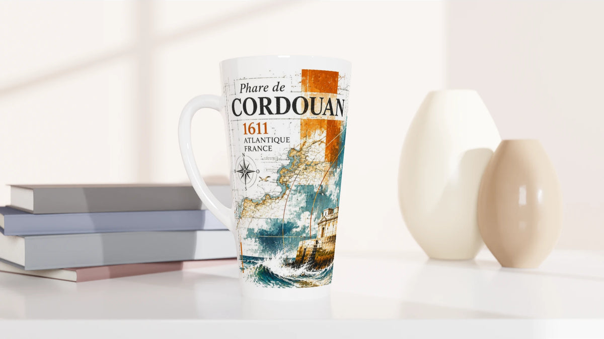 Große Latte-Tasse mit 440 ml und dem Phare de Cordouan als Leuchtturm-Motiv; Geschenkidee für maritime Sammler, Frankreich-Fans und Liebhaber historischer Bauwerke.
