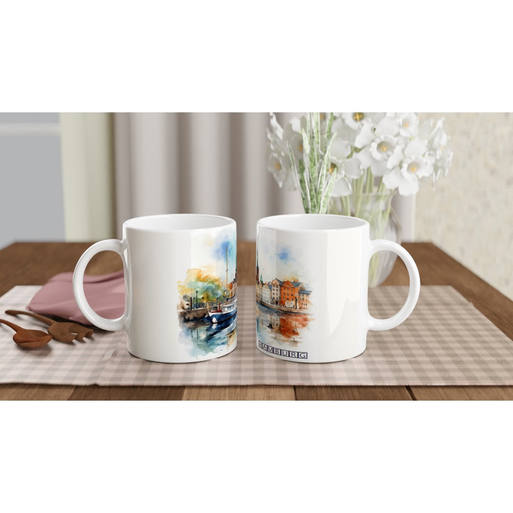 Maritime Hamburg Tasse mit Schiffen, Speicherhäusern und Wasser in lockerer Aquarelloptik