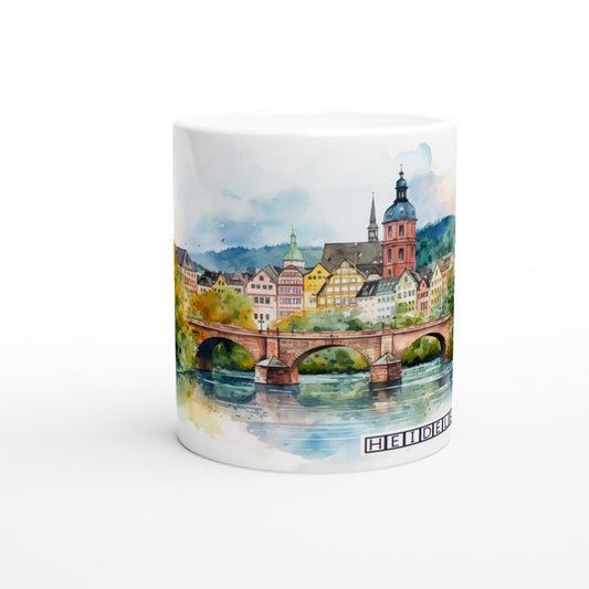 Weiße Keramiktasse mit Heidelberg am Neckar und romantischer Flusslandschaft im Aquarellstil