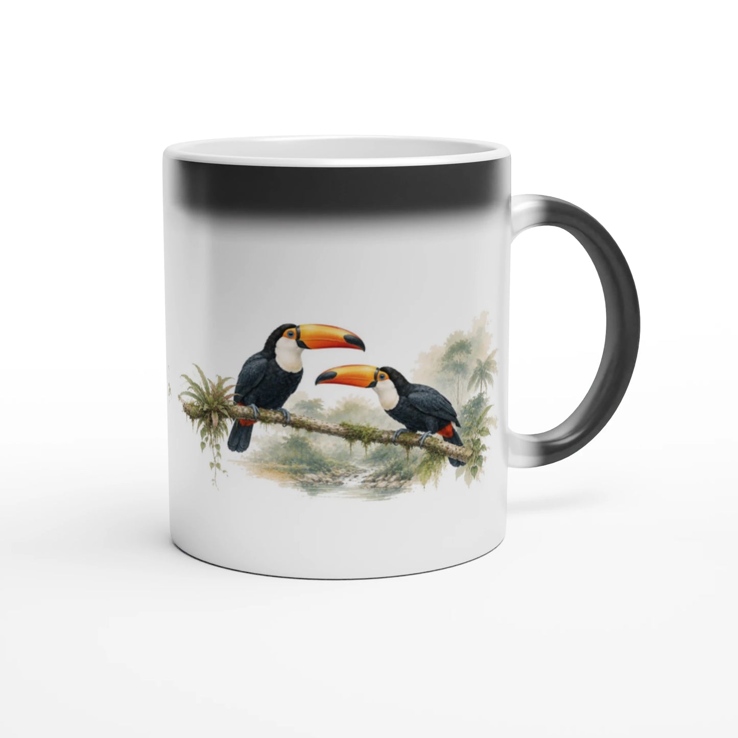 Magisches Tassendesign aus der Still Branch Birds Kollektion mit exotischen Vögeln