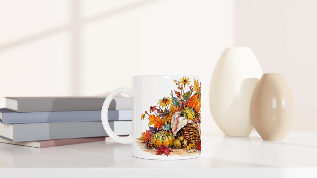 Herbstliche Aquarellillustration mit leuchtender Laterne, roten und goldenen Blättern, Kastanien, Hagebutten und warmen Herbstfarben