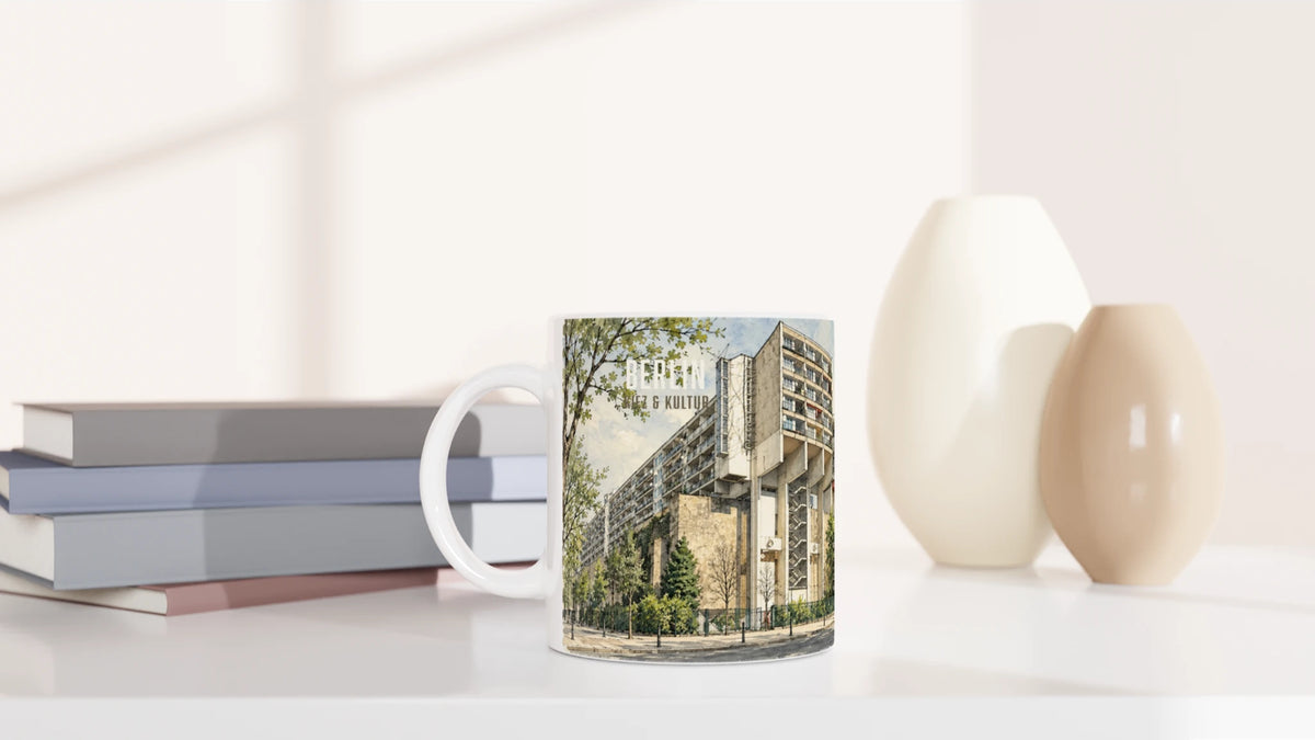 Keramiktasse mit Berliner Pallasseum als Geschenkidee für Architekten, Stadtplaner, Baukultur-Fans und Liebhaber ungewöhnlicher Berlin-Motive.