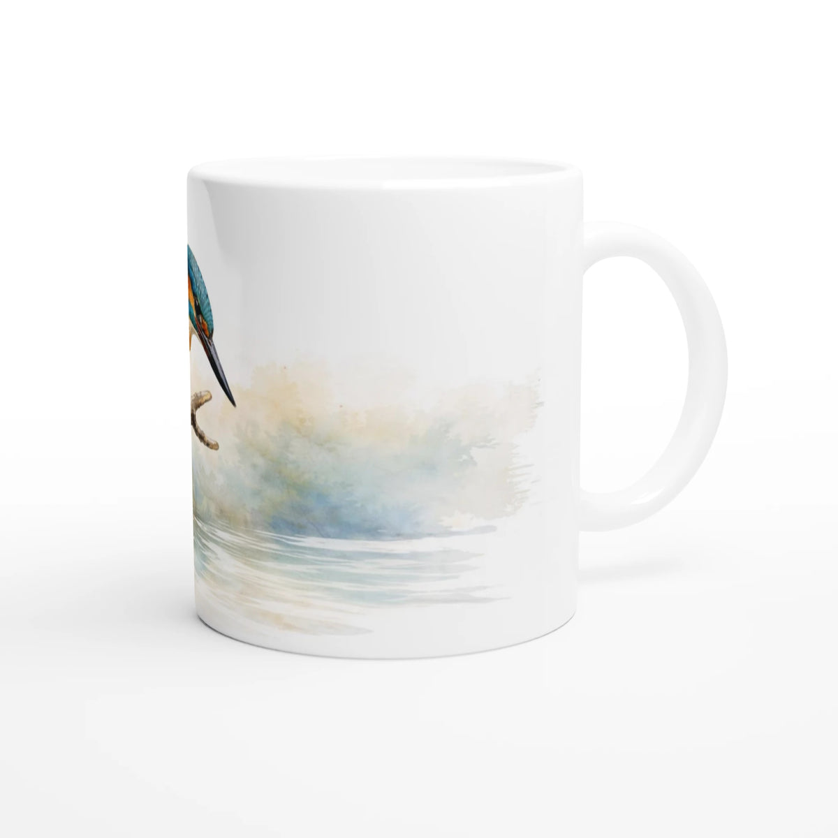 Weiße 330-ml-Keramiktasse mit farbenfrohem Eisvogel-Aquarellmotiv und klassischem C-Henkel