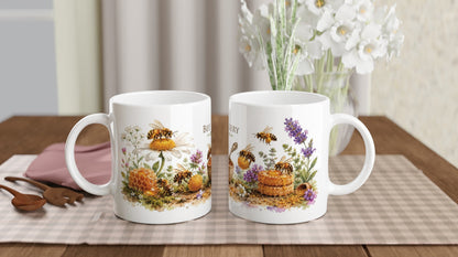 Keramiktasse 330 ml mit liebevollem Bienenmotiv im warmen Aquarellstil.