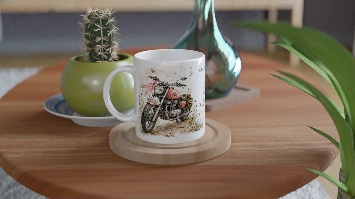 Personalisierte Biker Babe Tasse in der rosa Edition mit rosa Henkel, rosa Innenfläche und aquarelliertem Motorradmotiv.