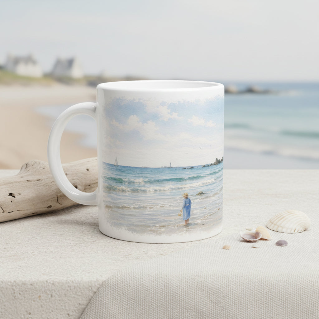 Keramiktasse 330 ml mit ruhiger Bretagne-Küstenszene, Felsen und hellen Häusern.