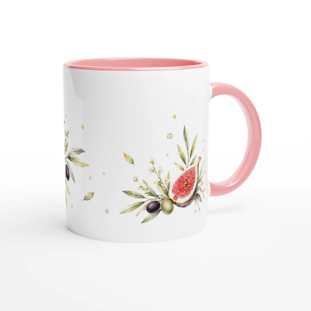 Rosa Feigen Oliven Tasse 330 ml mit botanischem Aquarellmotiv aus Früchten und Zweigen in einem hellen, zurückhaltenden Wohnambiente.
