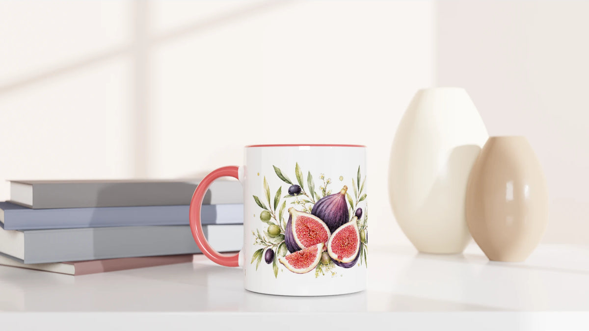 Weiße Edition der Feigen Oliven Tasse mit seitlicher Aquarellansicht aus violetter Feige, grünen und dunklen Oliven sowie Olivenzweigen.