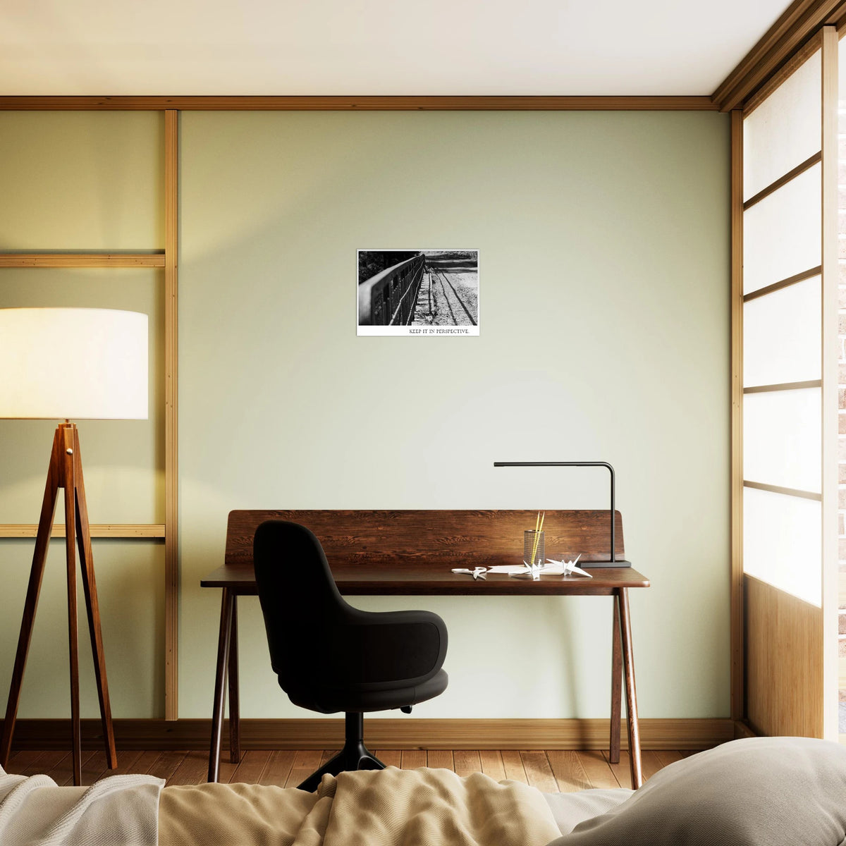 Moderner Schwarzweiß Fotografie Kunstdruck KEEP IT IN PERSPECTIVE als reduzierte Wandkunst für Wohnzimmer, Arbeitszimmer, Flur oder zeitgenössische Galeriewand