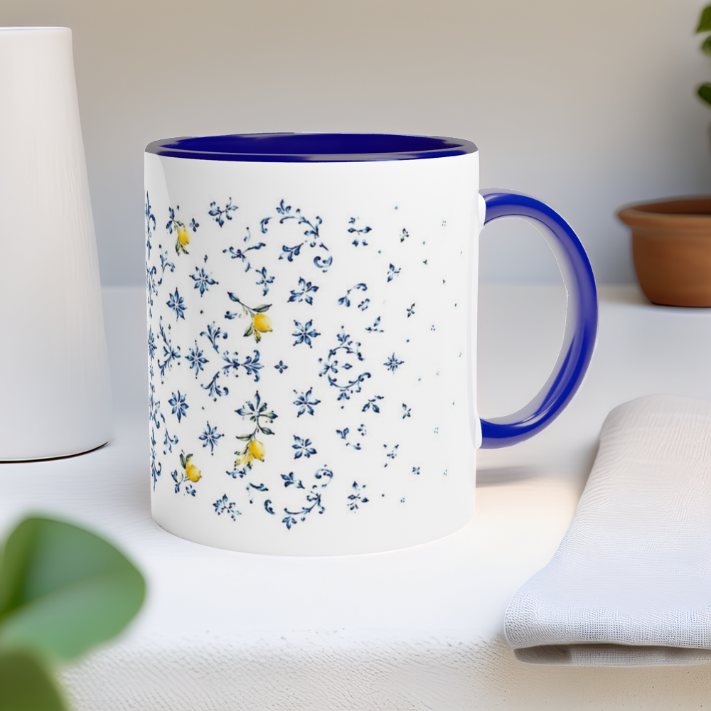Keramiktasse 330 ml mit kobaltblauen Fliesenmotiven und kleinen Zitronen