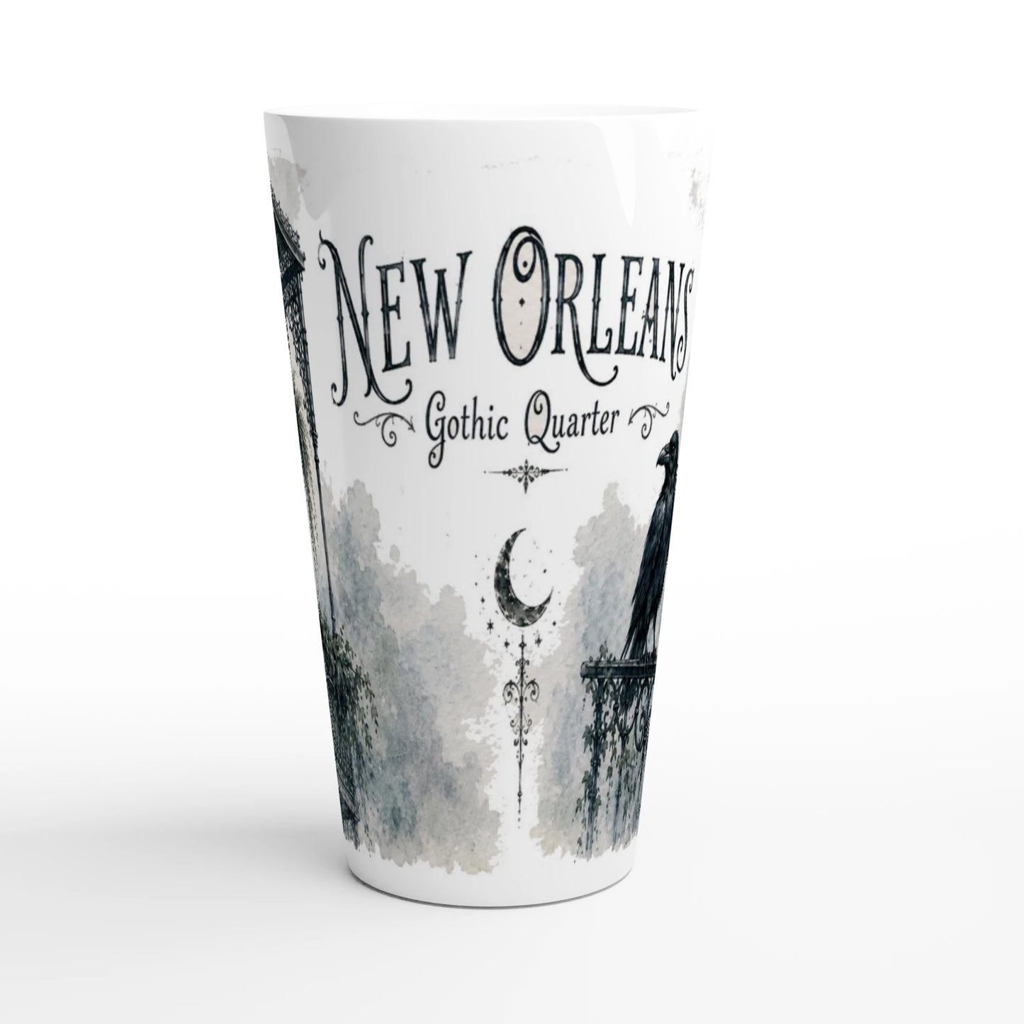 Latte-Tasse mit dekorativem Schriftzug New Orleans Gothic Quarter und ornamentalen Elementen im Gothic-Stil