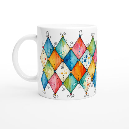 Retro-Keramiktasse mit einem grafischen Rautendekor im Aquarellstil. Der Becher fasst etwa 330 ml und bietet ein farbenfrohes Design für Kaffee, Tee oder Kakao.