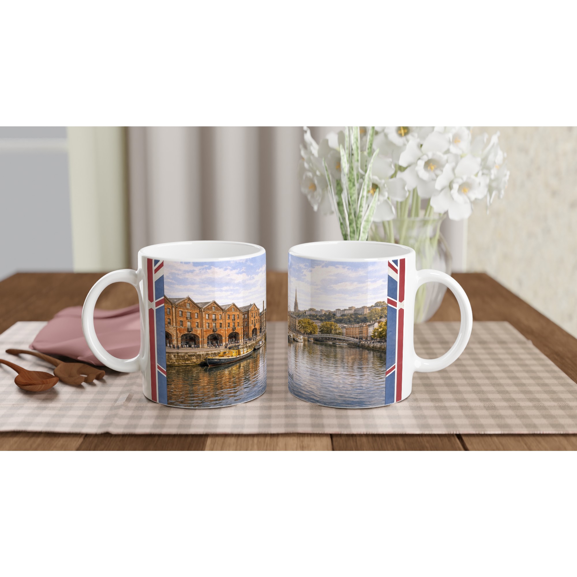 Bristol Aquarell Tasse 330 ml aus der Serie English City Portraits mit Harbourside, Booten, Backsteinarchitektur, Wasser und dezenten England-Flaggenelementen Bristol Aquarell Tasse 330 ml aus der Serie English City Portraits mit Harbourside, Booten, Backsteinarchitektur, Wasser und dezenten England-Flaggenelementen