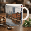 Manchester Aquarell Tasse 330 ml aus der Serie English City Portraits mit Kanal, Backsteinfassaden, Brücke und historischer Industriearchitektur