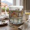 Lyon Tasse 330 ml mit Flussufer, Booten, farbigen Altstadthäusern und Stadtpanorama im Aquarellstil