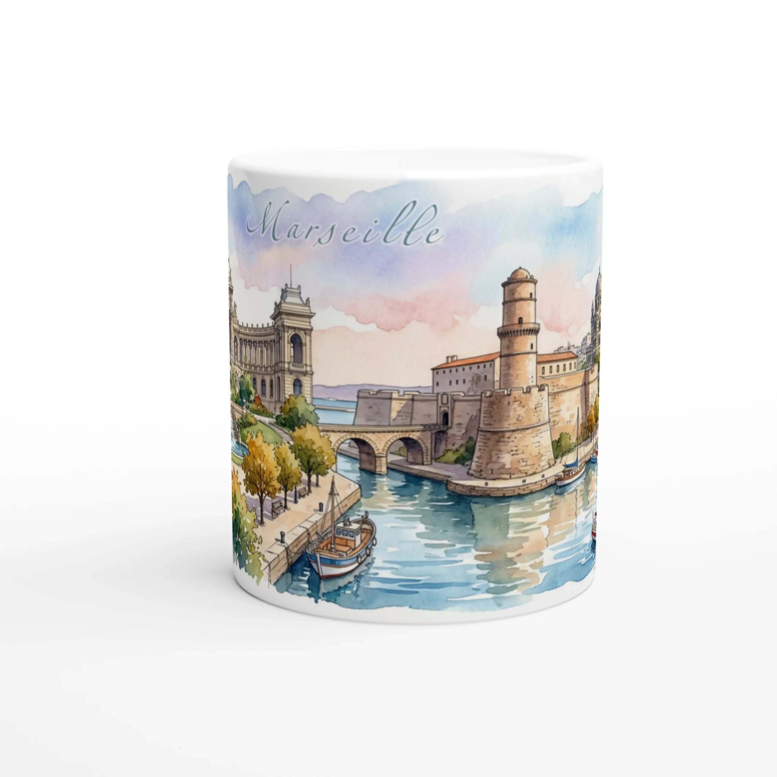 Ihre Marseille Tasse 330 ml bringt mediterranes Hafenlicht mit Wasser, Architektur und südfranzösischer Ruhe auf den Tisch. Ihre Marseille Tasse 330 ml bringt mediterranes Hafenlicht mit Wasser, Architektur und südfranzösischer Ruhe auf den Tisch.