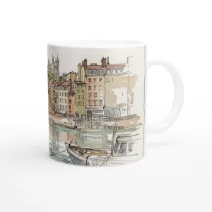 Lyon Tasse 330 ml mit Flussufer, Booten, farbigen Altstadthäusern und Stadtpanorama im Aquarellstil