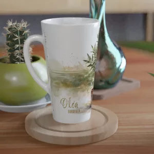 Olivenbaum Latte Tasse 440 ml mit feinen Olivenzweigen und Terrakottatopf im botanischen Aquarellstil