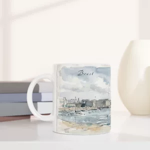 Brest Tasse 330 ml mit Hafen, Brücke, Booten und weiter Wasserfläche im Aquarellstil